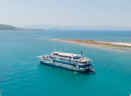 One-Day Swimming Cruise From Athens