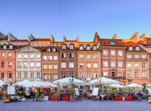 ΜΑΓΕΥΤΙΚΗ ΠΟΛΩΝΙΑ: ΑΠΟ ΤΗ ΒΑΡΣΟΒΙΑ ΣΤΗ ΚΡΑΚΟΒΙΑ