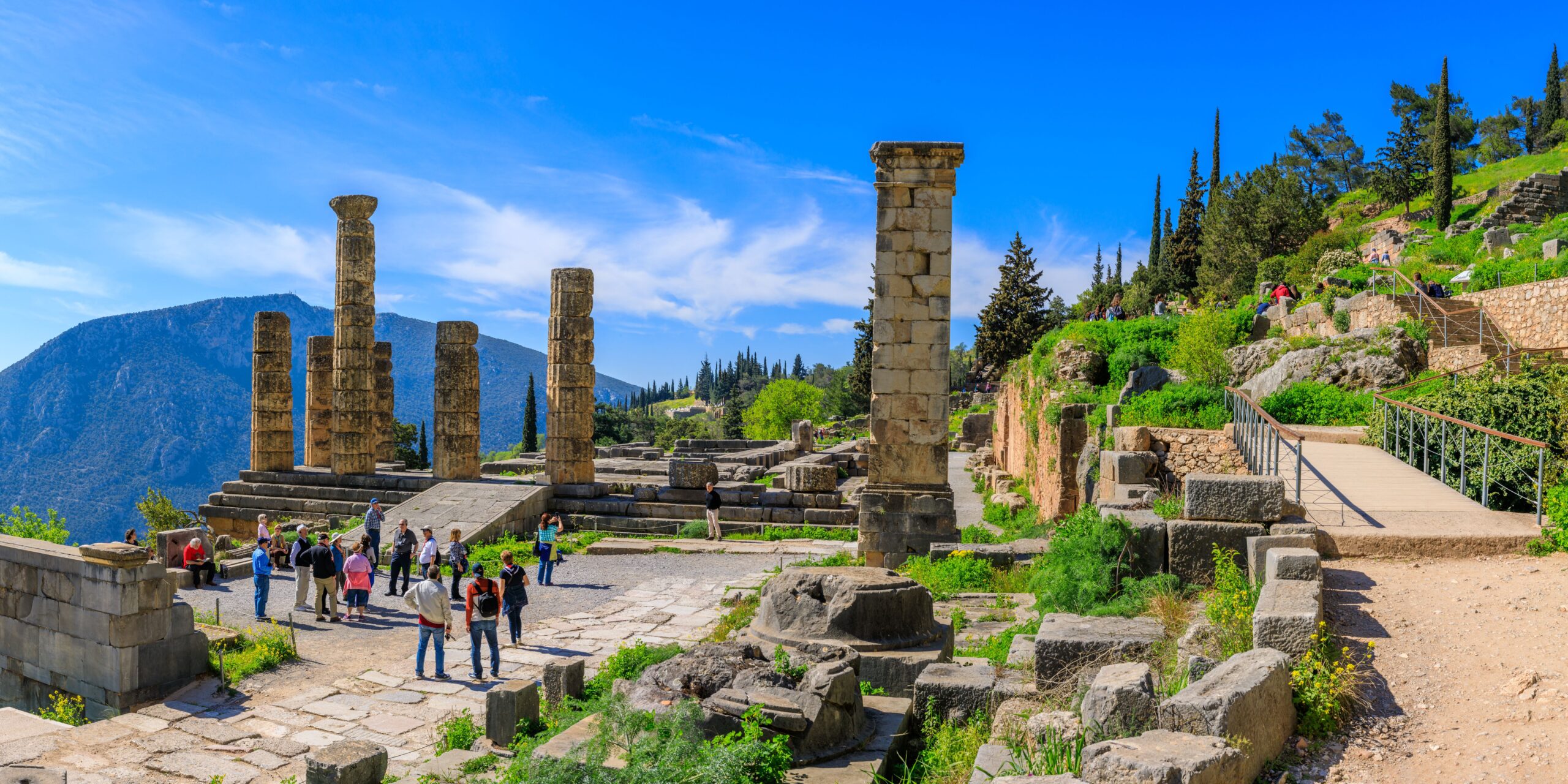 Athens to Delphi: A Historical Travel Guide